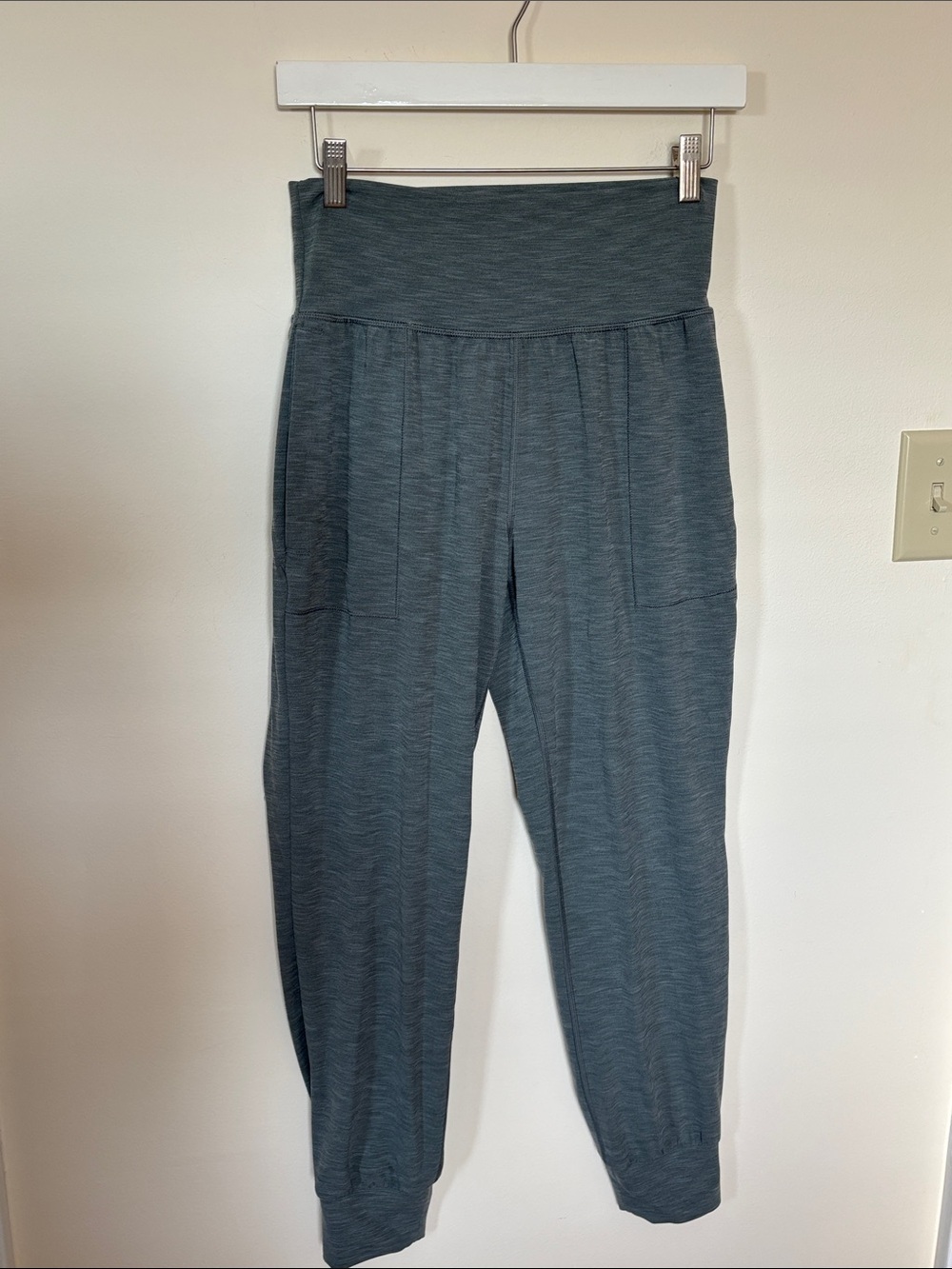 Athleta Salutation High-Waist Jogger Pants Green Heathered Sage High Rise